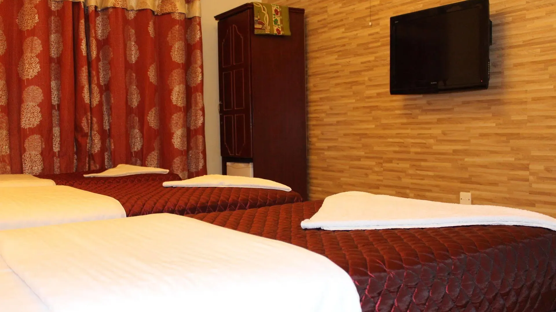 Sutchi Hotel Dubai