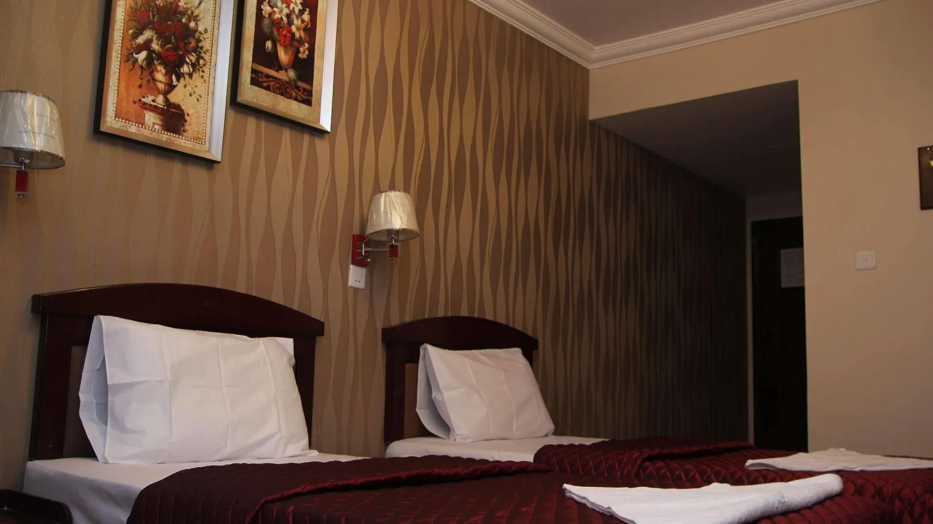 Sutchi Hotel Dubai