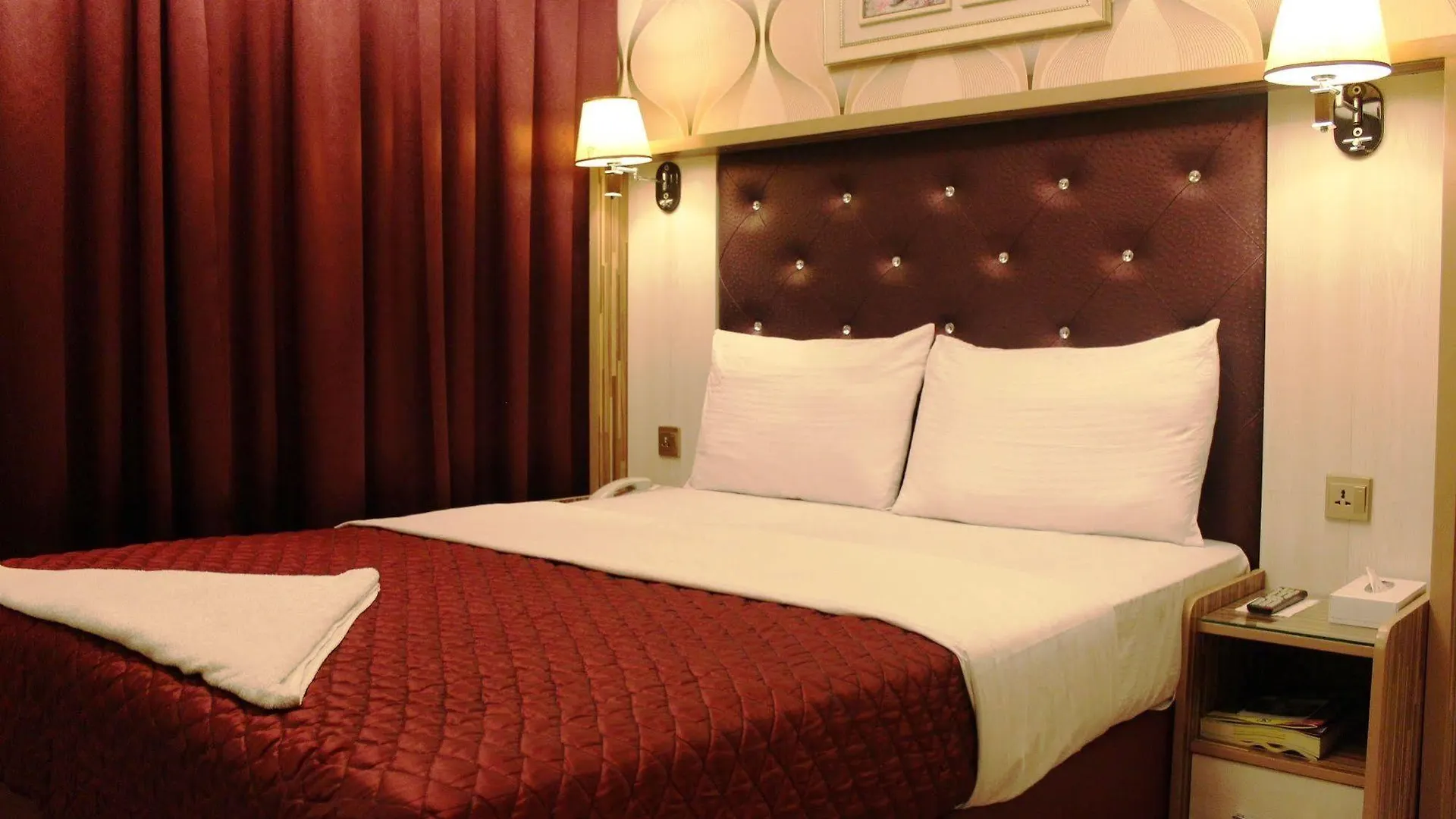 Sutchi Hotel Dubai